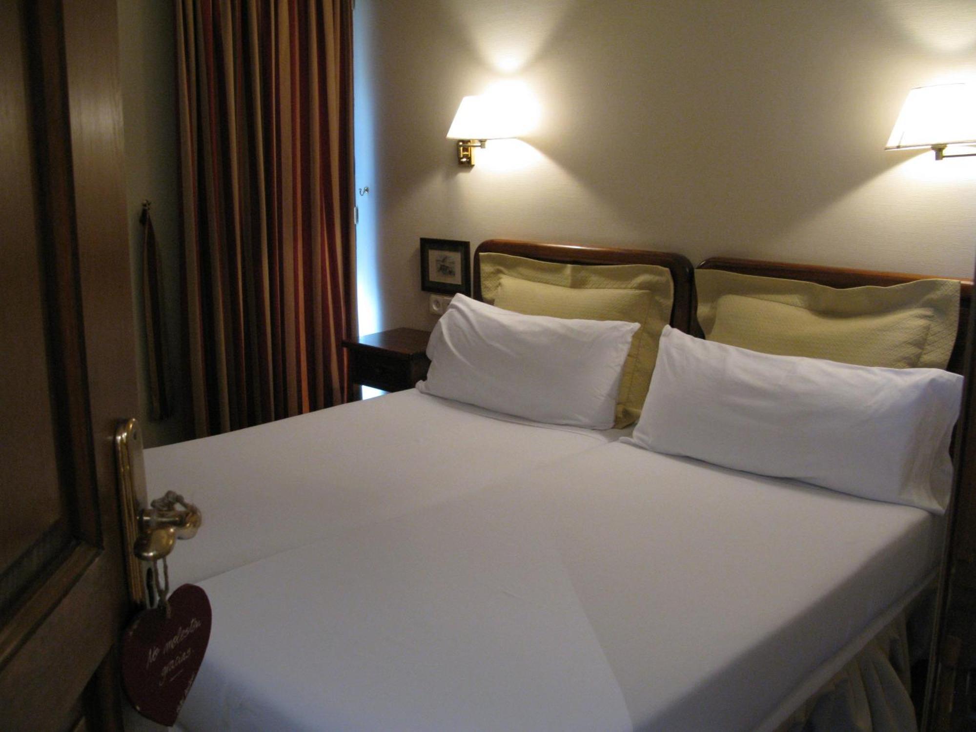 Besiberri Hotel Arties Kültér fotó