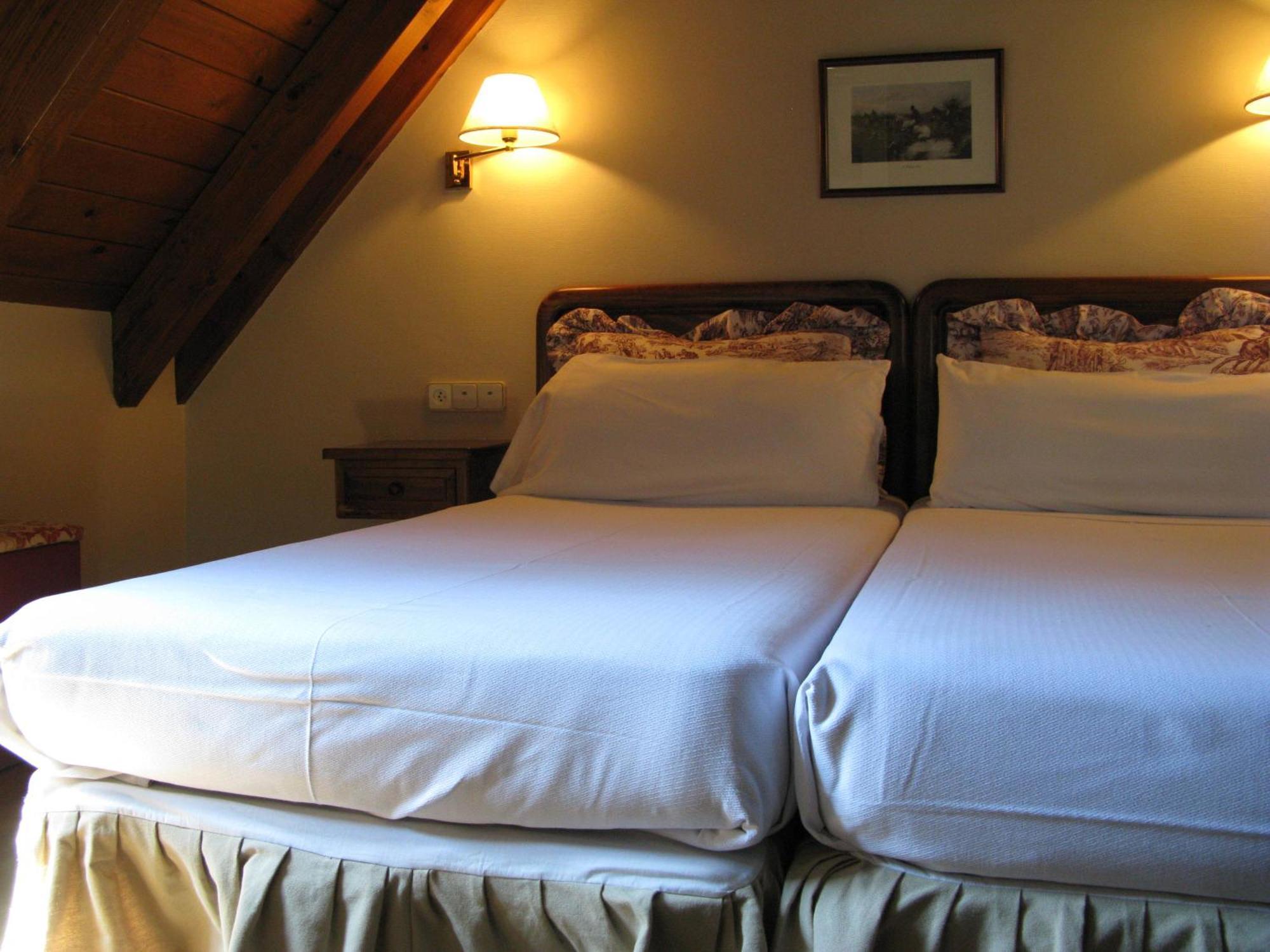 Besiberri Hotel Arties Kültér fotó