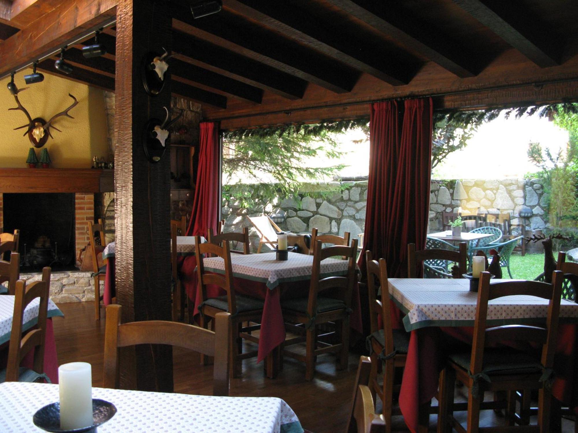 Besiberri Hotel Arties Kültér fotó