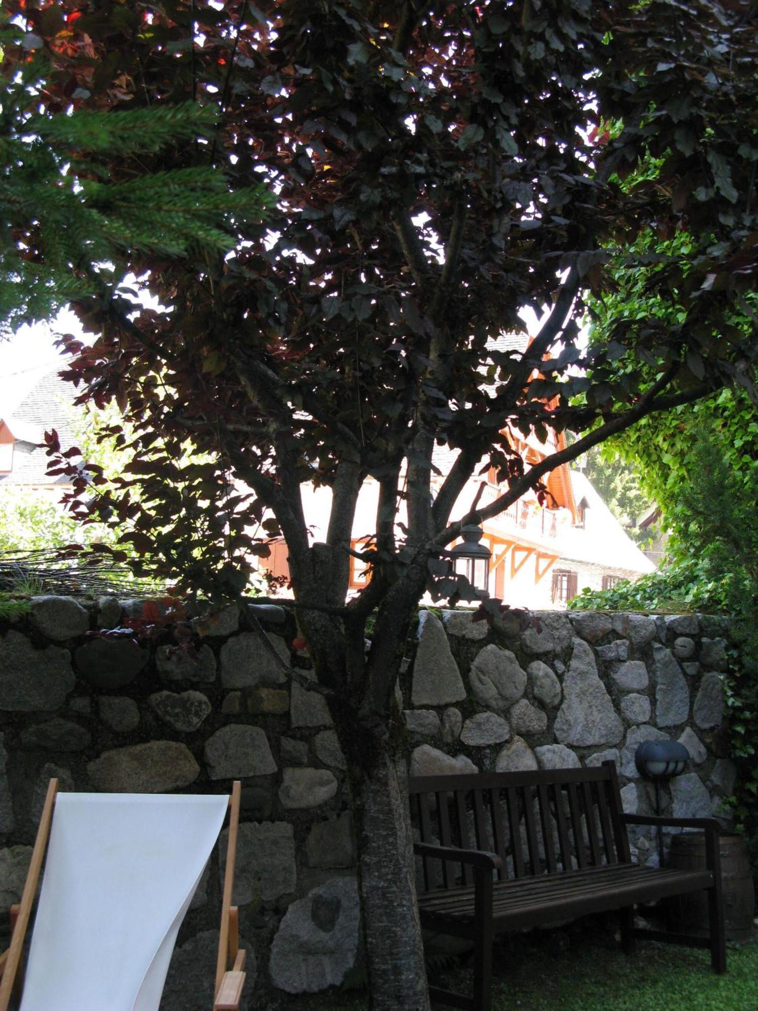 Besiberri Hotel Arties Kültér fotó